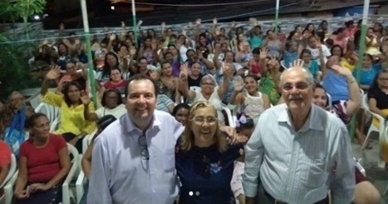 Deputado Estadual, Rogério Leão, visita comunidade do Jordão, em Recife. 