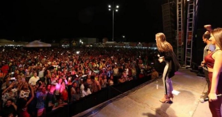 Abertura do São João dos Bairros 2018 em Petrolina atrai multidão para pátio de eventos do José e Maria