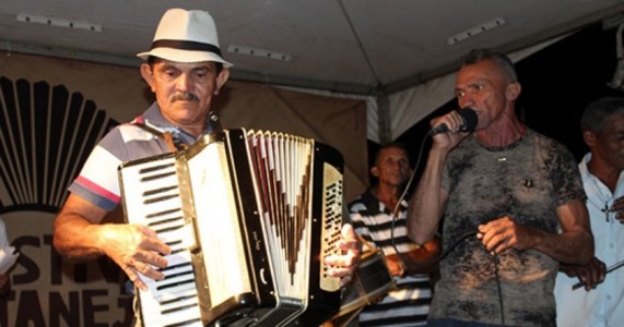 Prefeitura de Salgueiro realiza segunda etapa do Festival Sertanejo da Sanfona em Umãs