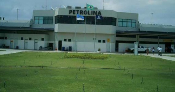 Oito aeroportos estão sem combustível nesta segunda-feira (28)