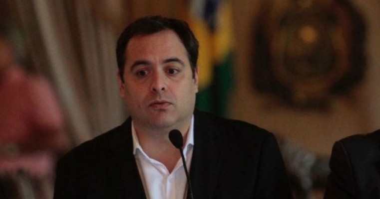 Governador confirma abastecimento de combustível em Pernambuco
