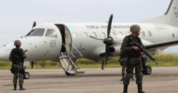 FAB transporta 16 toneladas de medicamentos para abastecer cidades do Nordeste