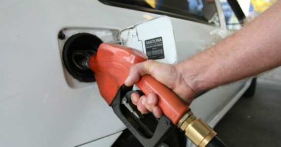 Petrobras aumenta preço da gasolina em 0,74% nas refinarias