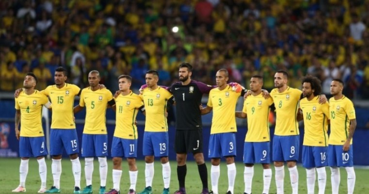 Tite escala time ofensivo no último jogo do Brasil antes da Copa