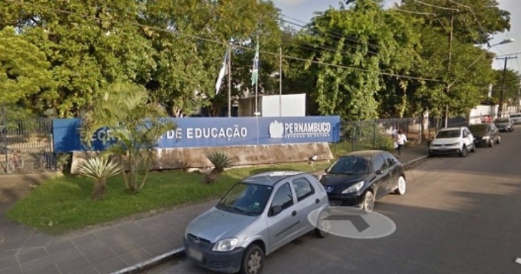 Pernambuco abre seleção simplificada para 395 vagas na área de educação com salários de até R$ 4,5 mil