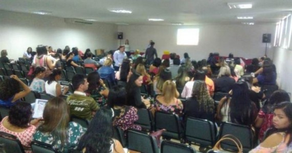 Gestores de Petrolina são capacitados para melhorar administração financeira das escolas