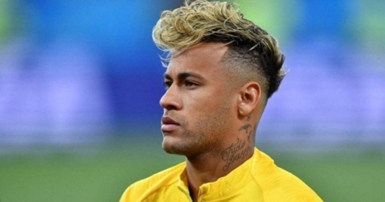 Neymar treina normalmente e tranquiliza torcedor brasileiro: "o pé tá tranquilo"