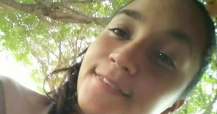 Procura-se adolescente desaparecida a 12 dias em Floresta, no Sertão de Pernambuco