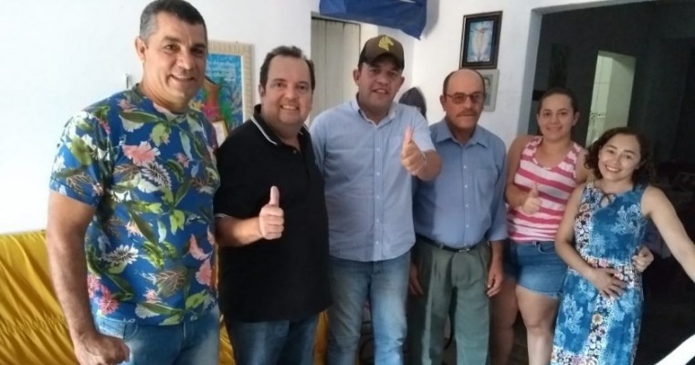 Deputado Estadual Rogério Leão conquista mais apoios em São José do Belmonte, dessa vez é Luiz Carlos (Macaxeira) e família