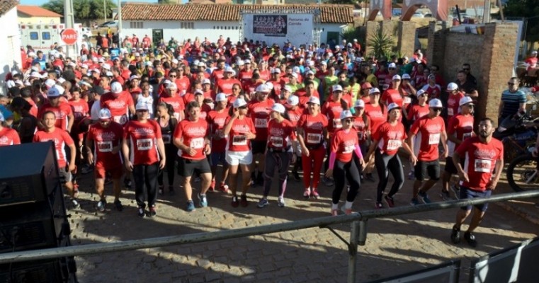 Corrida de Lampião atraiu mais de 1,4 mil atletas para Serra Talhada; premiação chegou a R$ 15 mil