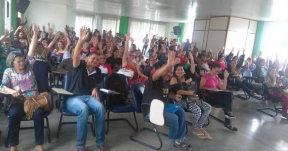 Reivindicando aumento salarial, professores de Senhor do Bonfim entrarão em greve nesta quarta-feira