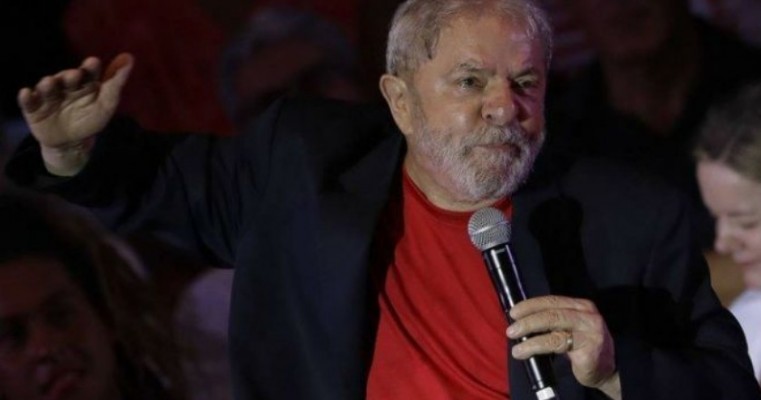 Lula reafirma candidatura e diz que não tem mais motivos para acreditar na Justiça