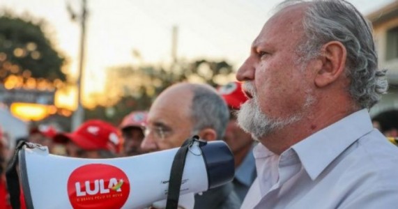Apoiadores de Lula iniciarão greve de fome, diz líder do MST