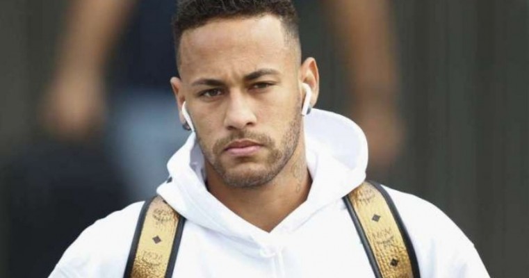 Real Madrid divulga nota descartando qualquer oferta para tirar Neymar do PSG