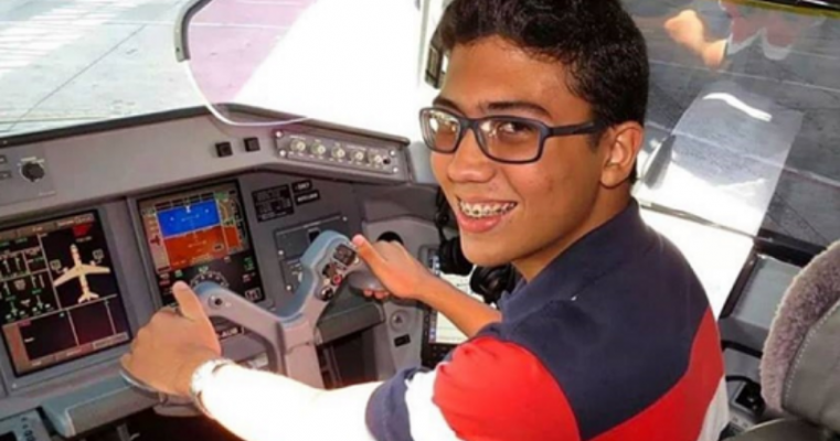 Aeronave cai e mata jovem de Paulo Afonso que sonhava em ser piloto de avião