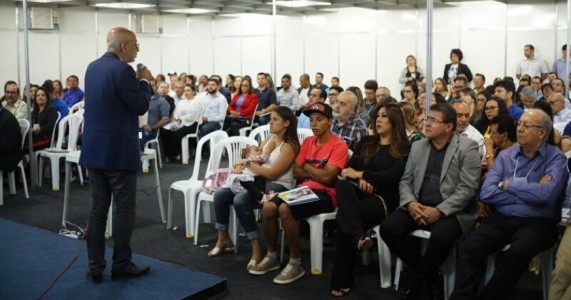 Encerramento da Exposerra leva milhares de pessoas ao pátio de eventos em Serra Talhada-PE