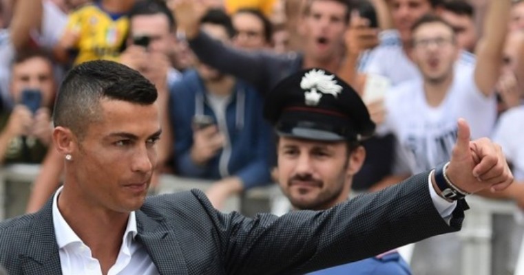 Cristiano Ronaldo se "apresenta" à Juve: "Muitos estão acabados com 33 anos. Eu não"