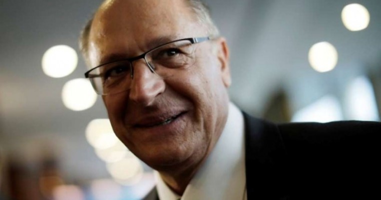 Pré-candidatos criticam acordo de Alckmin com o Centrão