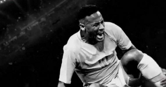 No Twitter, Íbis ironiza desabafo de Neymar e pede patrocínio por desculpas