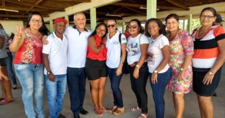 Pré-candidato a estadual, Alvinho Patriota recebe apoio do movimento de mulheres do Sertão Central