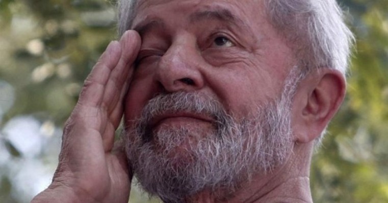 Lula reforça pedido para participar de debate na TV nesta quinta