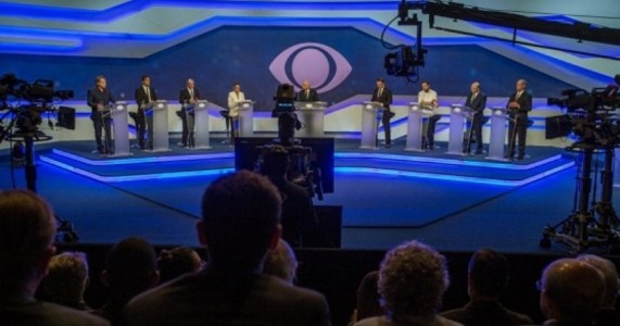 No debate da Band, 10% dos tuítes foram de robôs ou fakes