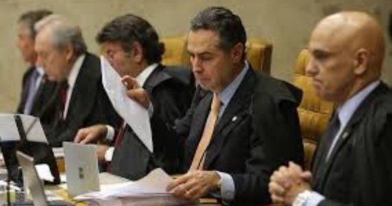 No STF, PT quer derrubar inelegibilidade de Lula