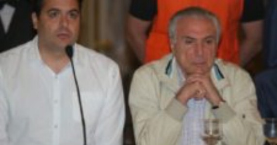 DIZ MICHEL TEMER Paulo Câmara precisa de alguém para bater