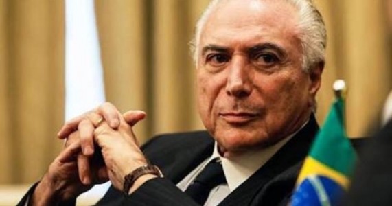 Temer volta atrás e adia reajuste de servidores para 2020