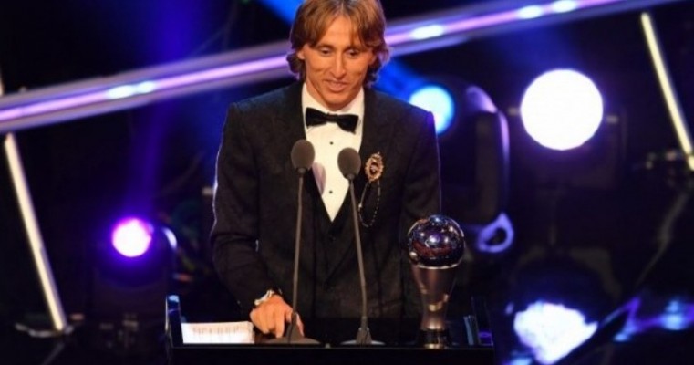 Modric é eleito melhor de 2018 pela Fifa