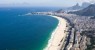Banhista morre atingido por raio na praia de Copacabana