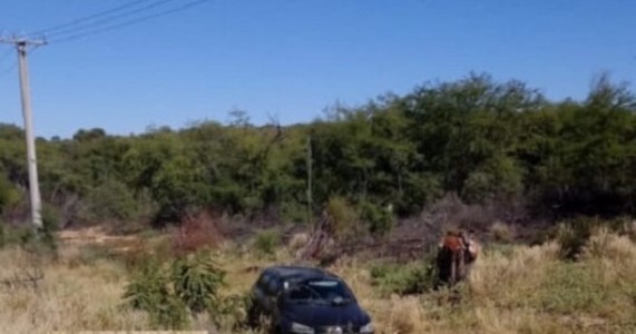 Petrolina PE — Acidente na Estrada da Tapera, Veículo Capotou