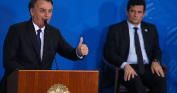 Bolsonaro não pretende alterar decreto de armas, diz porta-voz