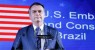 Brasil atua para evitar nova Venezuela, diz Bolsonaro ao lado de diplomata dos EUA