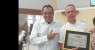 Francês, "Rey Simon", recebe título de cidadão Salgueirense do Vereador Profº Hercílio