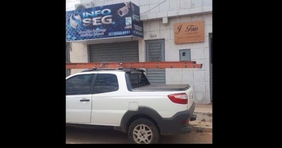 Salgueiro – Veículo de empresa provedora de internet é tomado de assalto nas proximidades do Sitio Pau Ferro