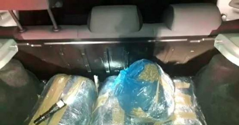 Três homens são detidos com 19 kg de maconha em Arcoverde