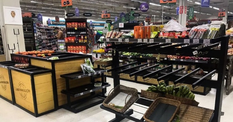Supermercados devem melhorar práticas de responsabilidade, diz ONG