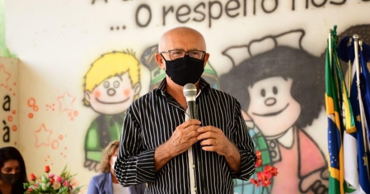 Prefeito Dr Marcondes da posse aos novos professores concursados em Salgueiro-PE