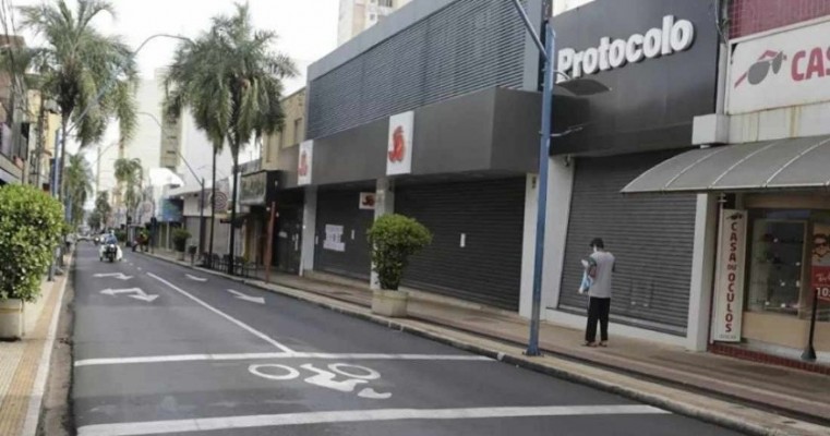 Araraquara, no interior de SP, decreta ‘lockdown total’, proíbe carros e fecha até supermercados