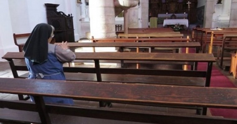 Vereador Léo Parente apresenta projeto que torna igrejas e templos atividades essenciais em Salgueiro