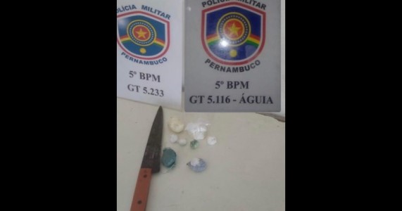 POLICIAIS MILITARES DO 5°BPM APREENDERAM ENTORPECENTES NO BAIRRO GERCINO COELHO