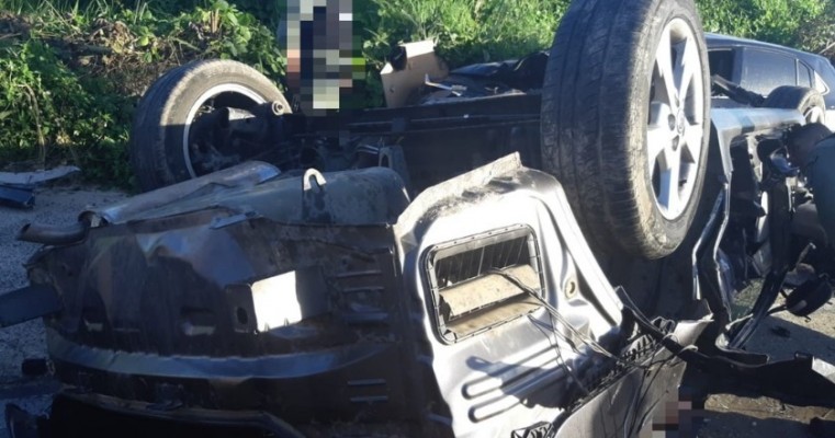 Motorista morre preso às ferragens após entrar em contramão na BR-232 e colider com dois carros em Jaboatão dos Guararapes
