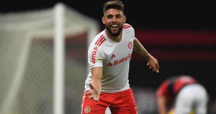 Com 3 de Yuri Alberto, Internacional goleia Flamengo por 4 a 0