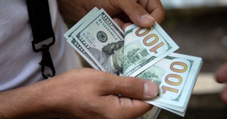 Dólar tem maior queda em três semanas e fecha abaixo de R$ 5,40- Blog do Francisco Brito