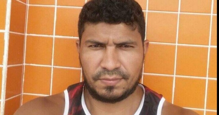 Salgueiro- PE homem é assassinado com vários golpes de faca no bairro da Cohab