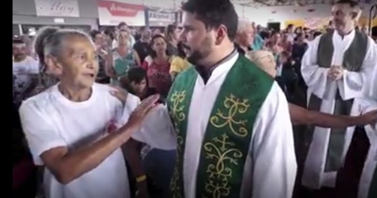 Por enquanto não há essa possibilidade”, diz padre José Nilton sobre saída da Paróquia de Araripina