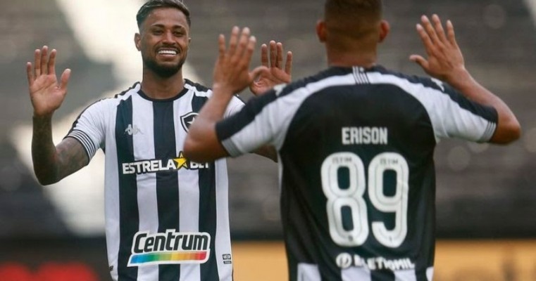 Botafogo sela primeira vitória no Carioca ao bater Bangu por 2 a 0