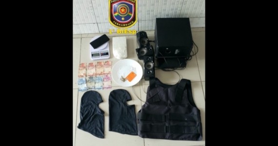 PM ACABA FESTA REGADA A COCAÍNA EM CARUARU
