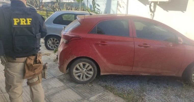 Polícia Rodoviária Federal apreende carro clonado há 6 anos em Salgueiro no Sertão de PE 